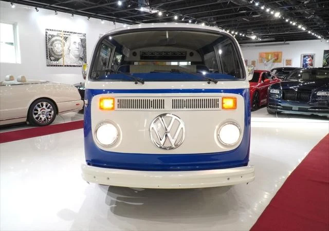 1973 Volkswagen Bay-Window Bus - Image 2 of 12