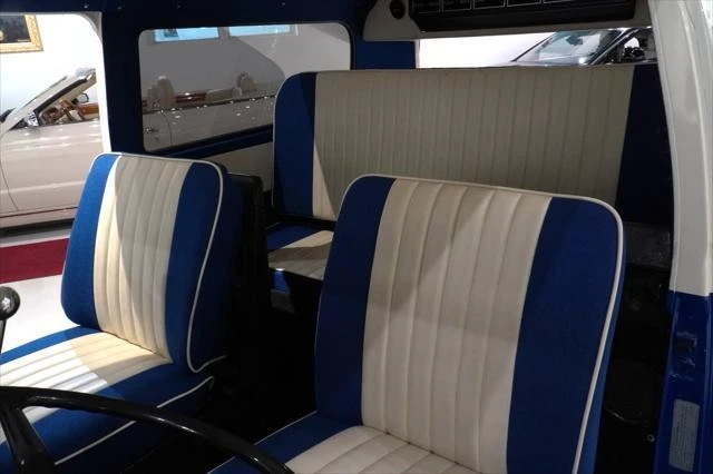 1973 Volkswagen Bay-Window Bus - Image 9 of 12