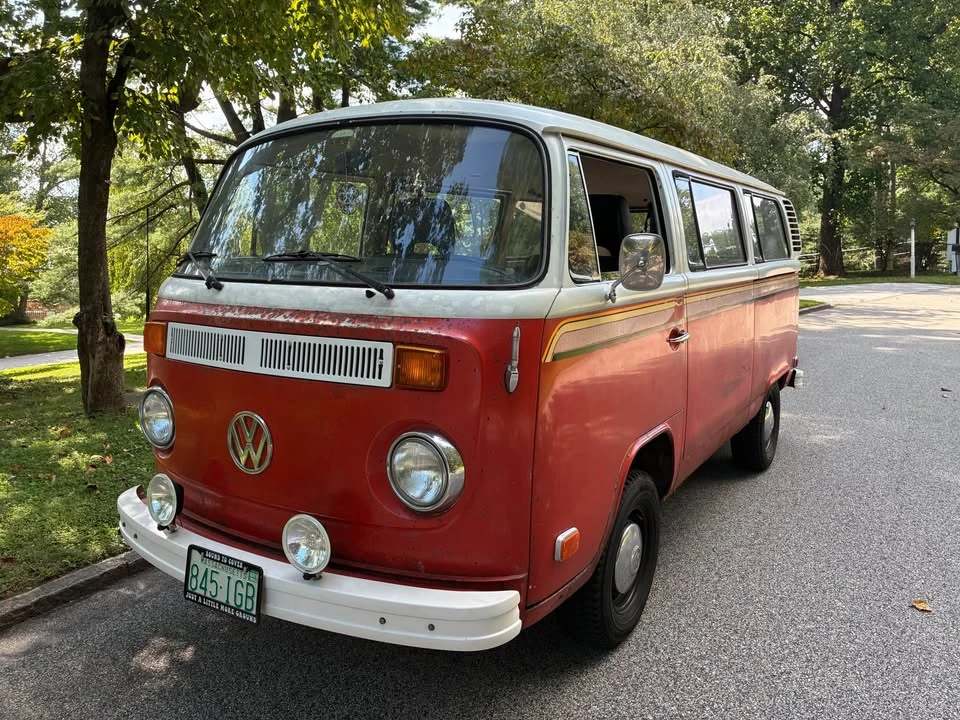 1973 Volkswagen Bay-Window Bus - Image 4 of 10