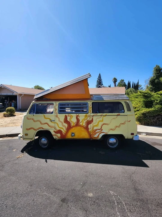1973 Volkswagen Bay-Window Camper - Image 2 of 20