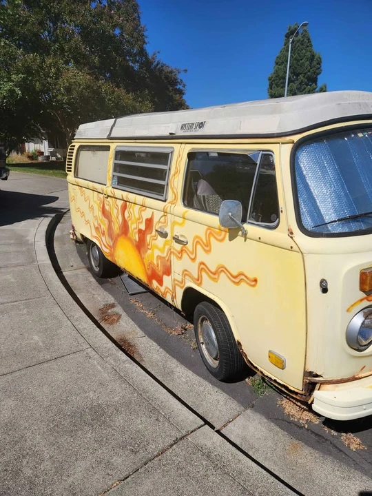 1973 Volkswagen Bay-Window Camper - Image 3 of 20