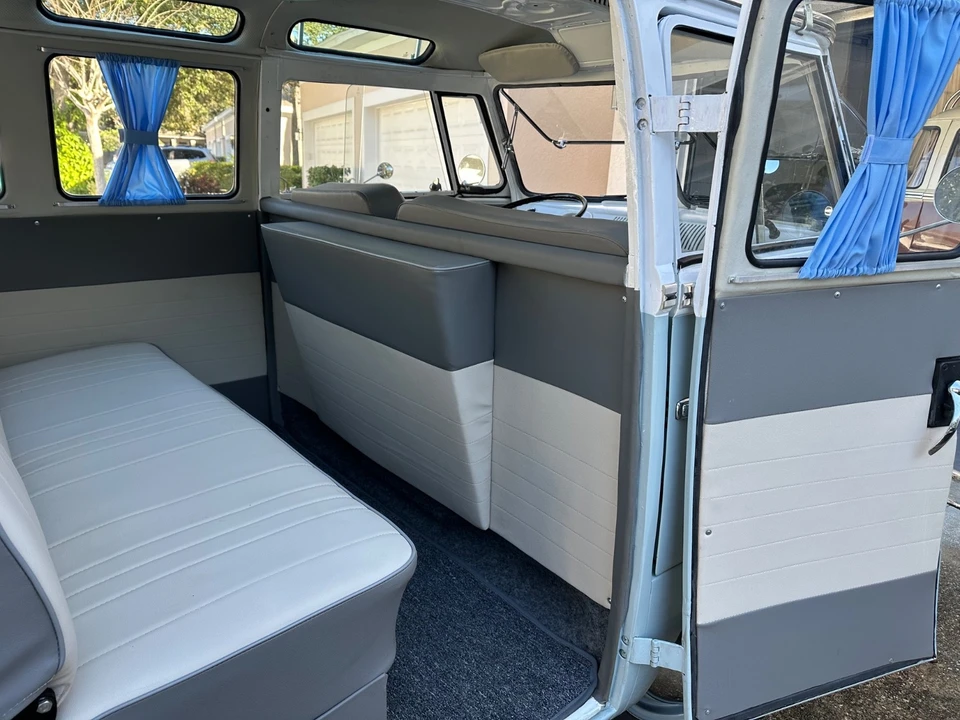 1973 Volkswagen Bay-Window Bus - Image 18 of 21