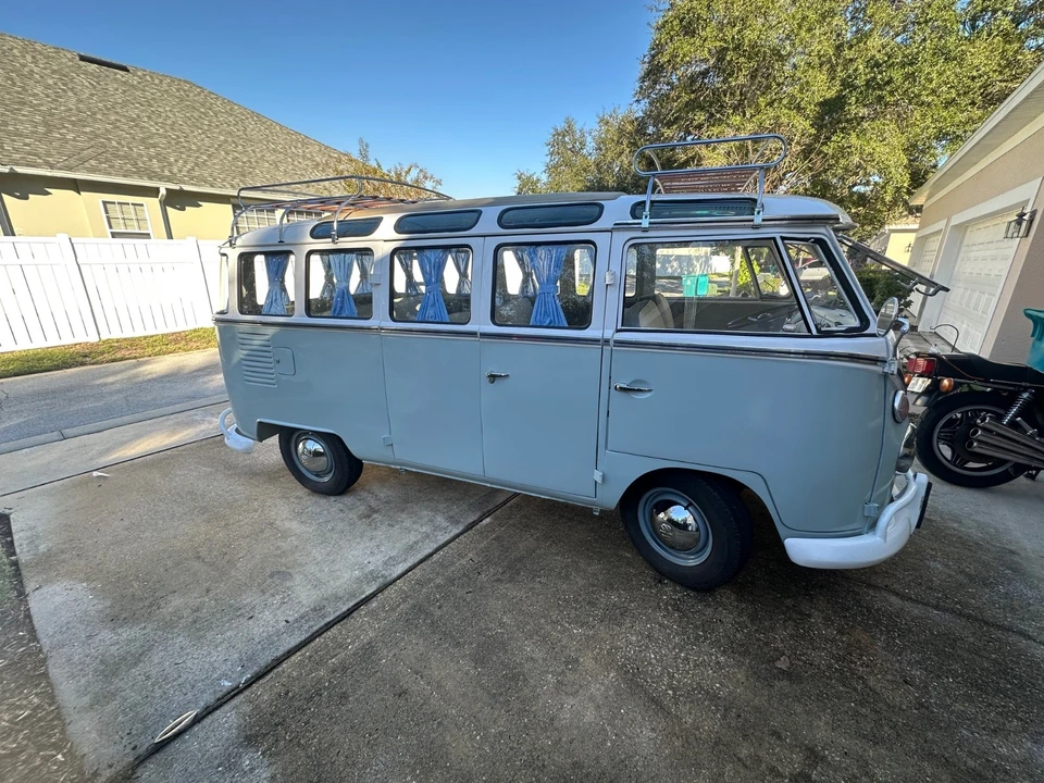 1973 Volkswagen Bay-Window Bus - Image 7 of 21