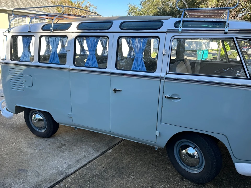 1973 Volkswagen Bay-Window Bus - Image 8 of 21