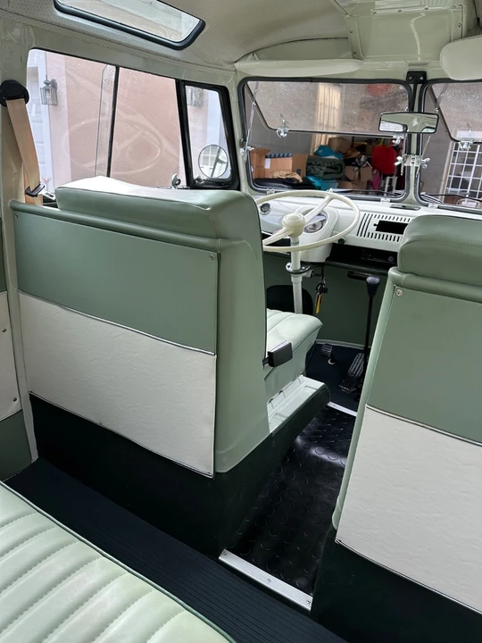 1973 Volkswagen Bay-Window Bus - Image 13 of 18