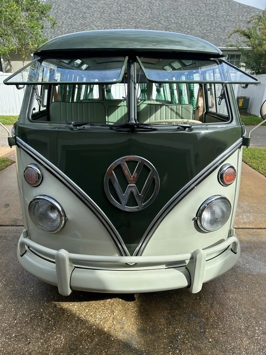 1973 Volkswagen Bay-Window Bus - Image 2 of 18