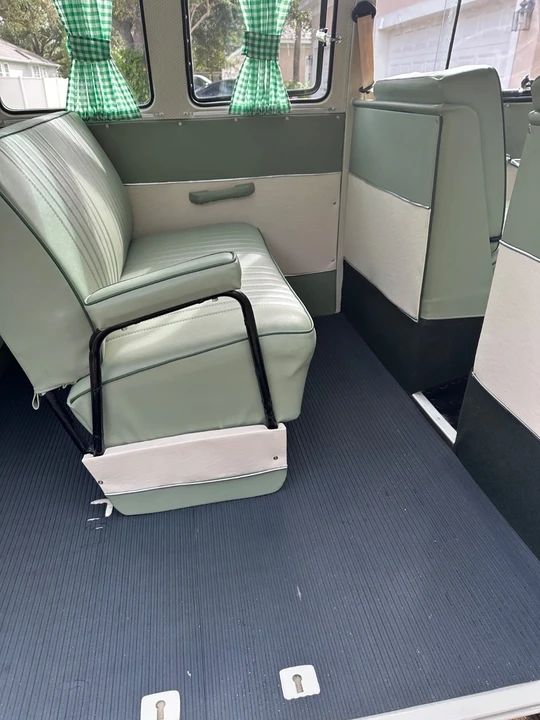 1973 Volkswagen Bay-Window Bus - Image 14 of 18