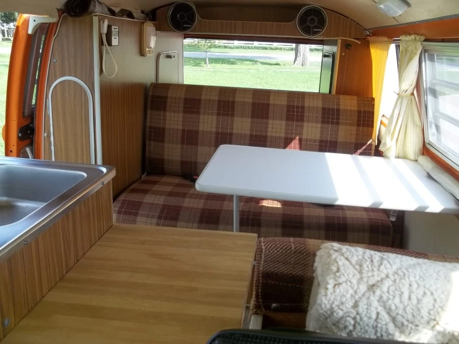 1973 Volkswagen Bay-Window Camper - Image 6 of 11