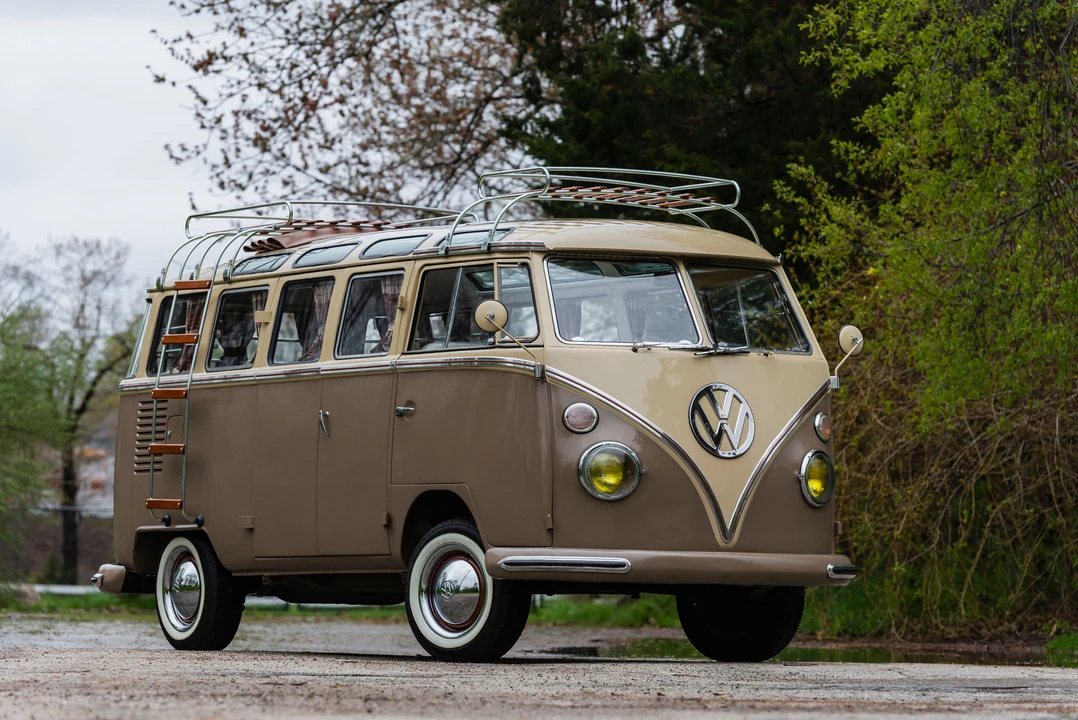 1973 Volkswagen Bay-Window Bus - Image 3 of 31