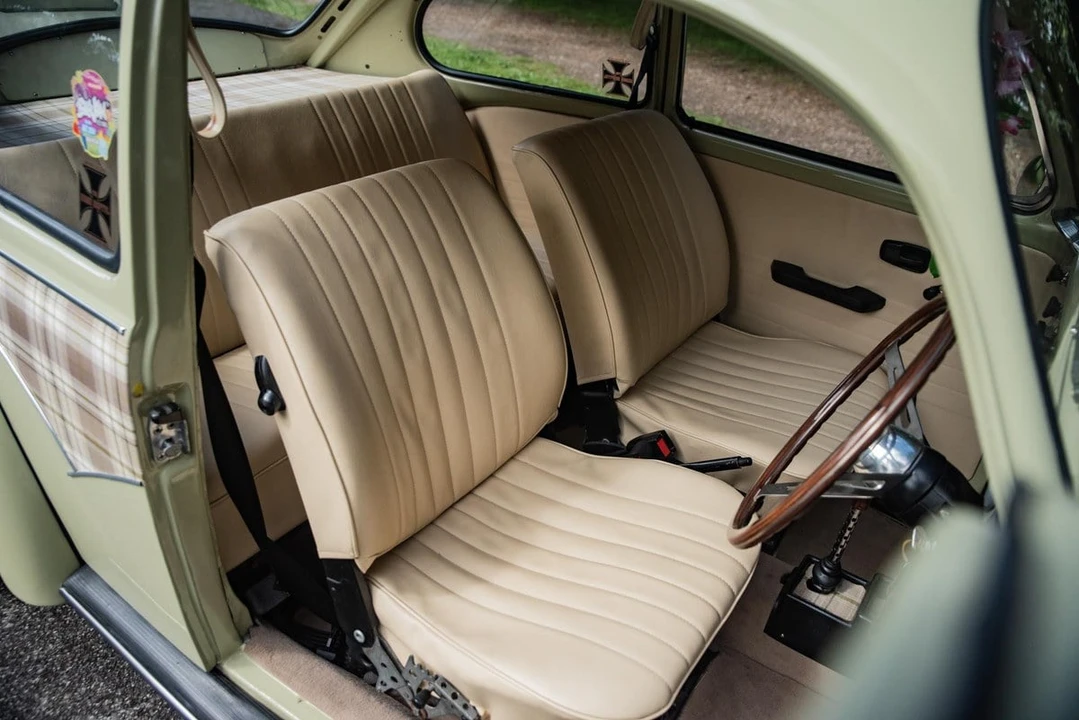 1973 Volkswagen Super Beetle - Image 5 of 30