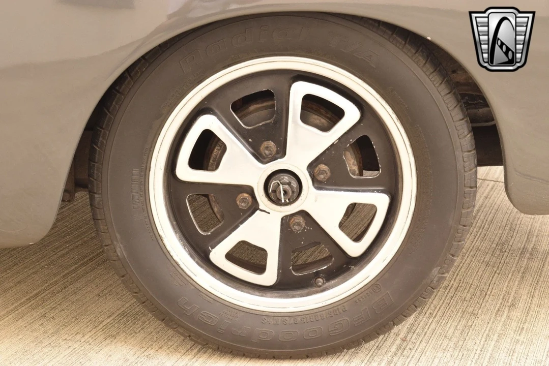 1973 Volkswagen Karmann Ghia Type 14 - Image 9 of 12