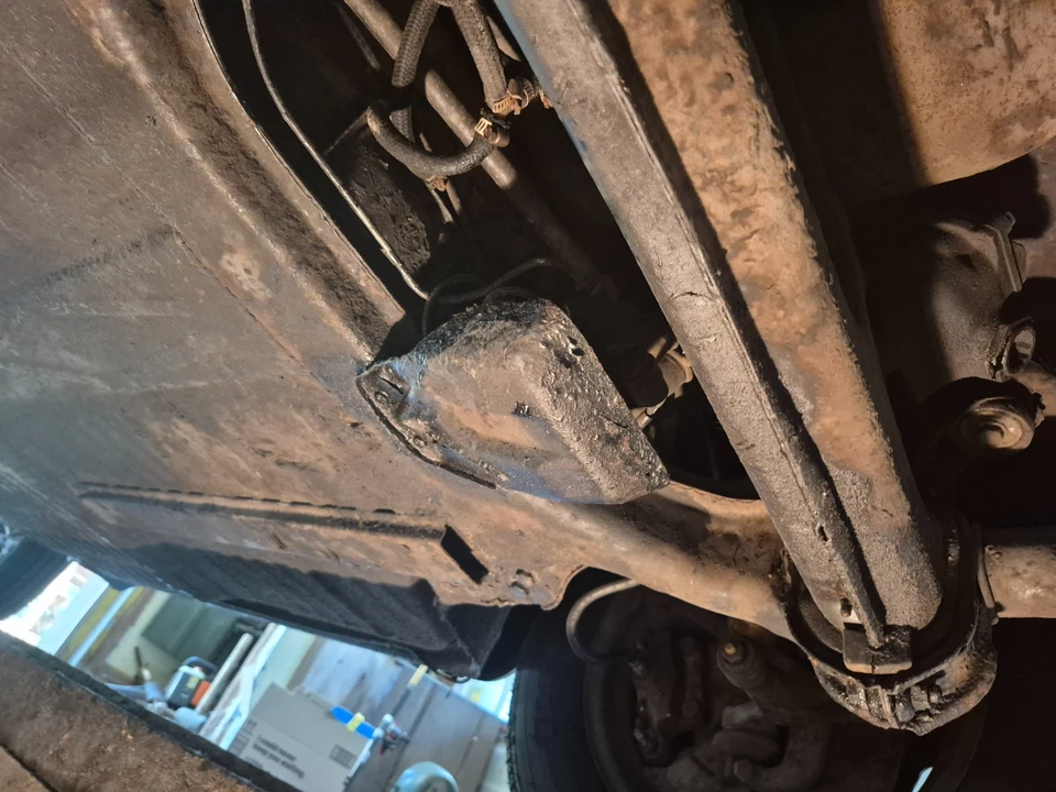 1973 Volkswagen Type 2 - Image 6 of 18