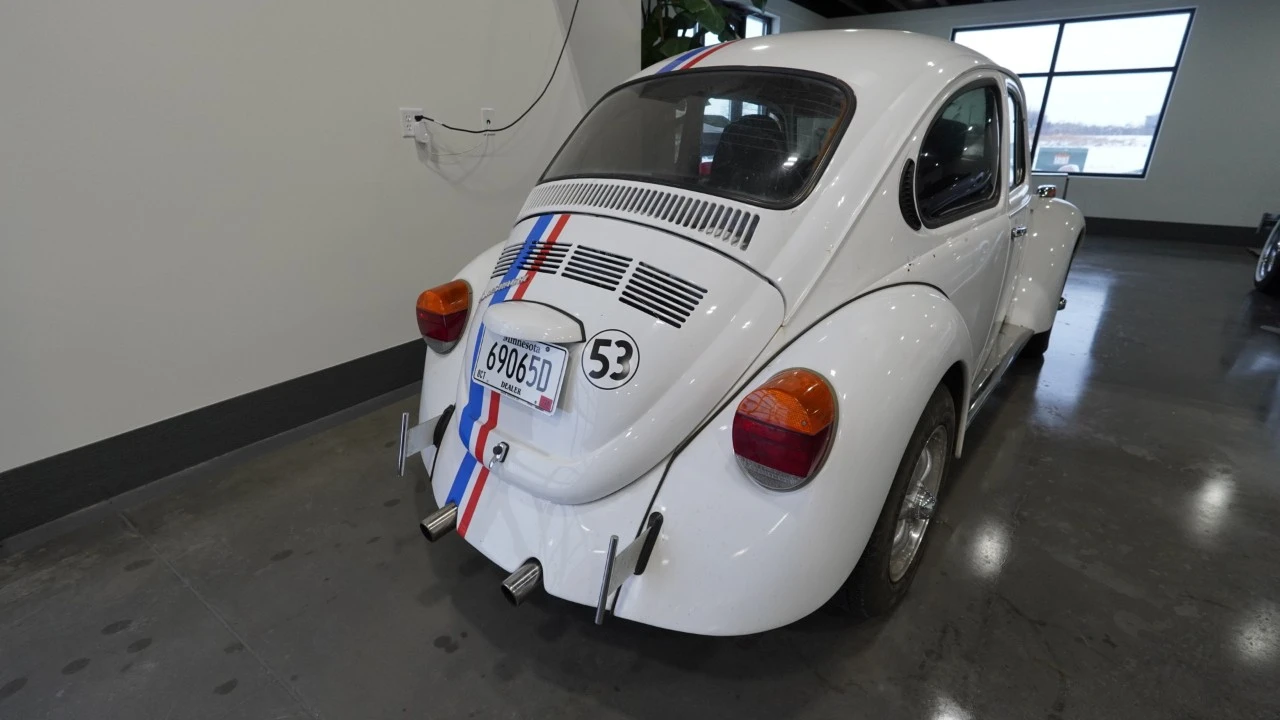 1973 Volkswagen Super Beetle - Image 10 of 21