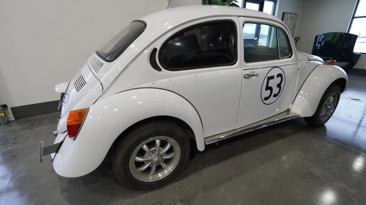 1973 Volkswagen Super Beetle - Image 9 of 21