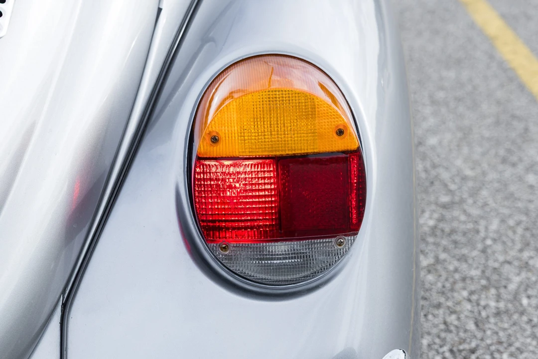 1973 Volkswagen Super Beetle - Image 16 of 31