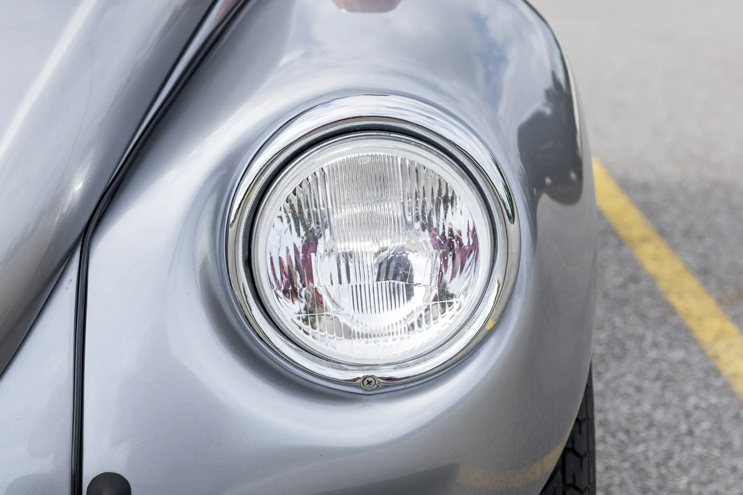 1973 Volkswagen Super Beetle - Image 11 of 31