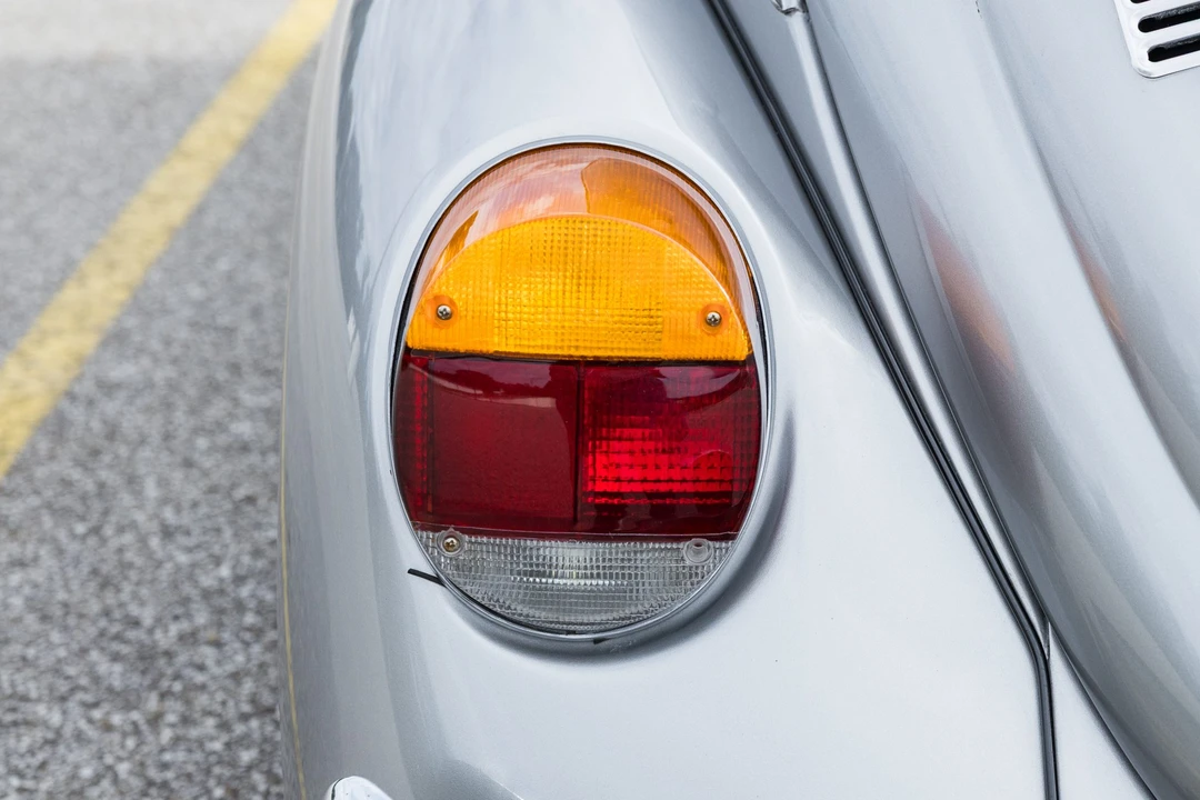 1973 Volkswagen Super Beetle - Image 15 of 31