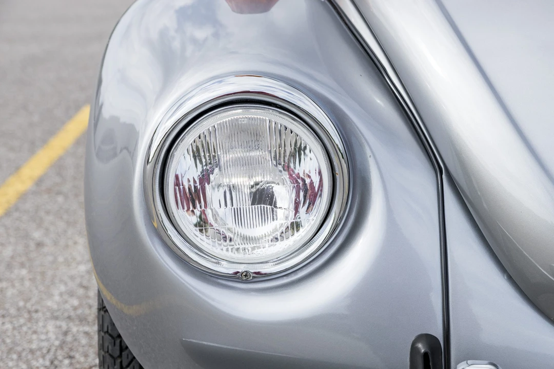 1973 Volkswagen Super Beetle - Image 10 of 31