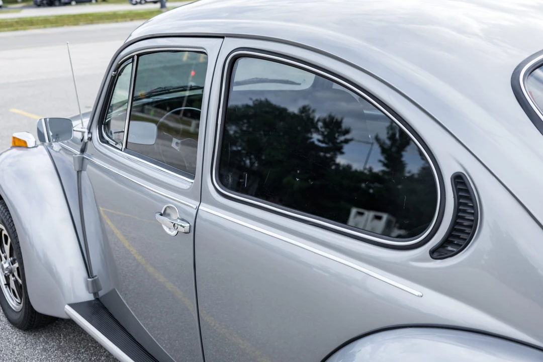 1973 Volkswagen Super Beetle - Image 24 of 31