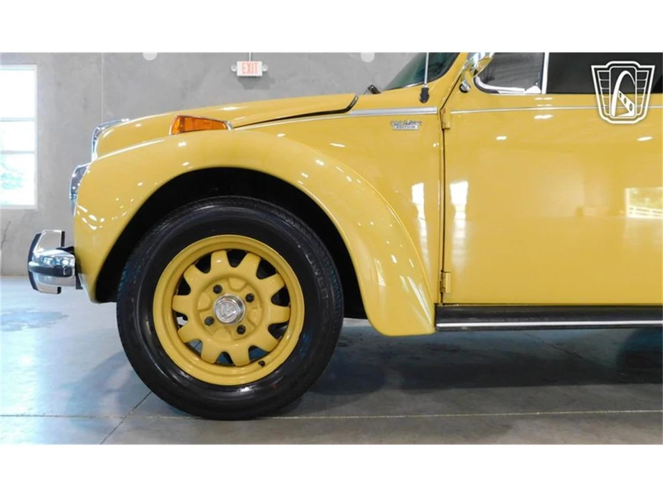 1973 Volkswagen Super Beetle - Image 8 of 31