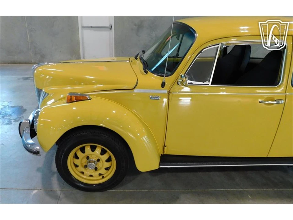 1973 Volkswagen Super Beetle - Image 10 of 31