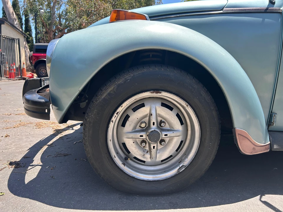 1973 Volkswagen Super Beetle - Image 14 of 31