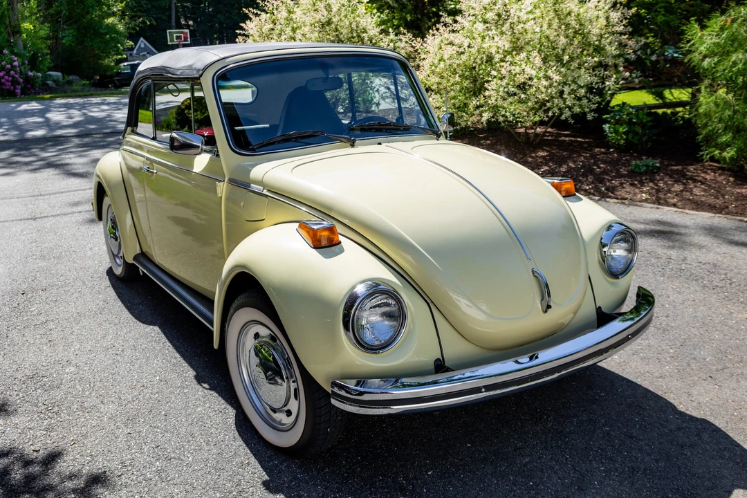 1973 Volkswagen Super Beetle - Image 10 of 31