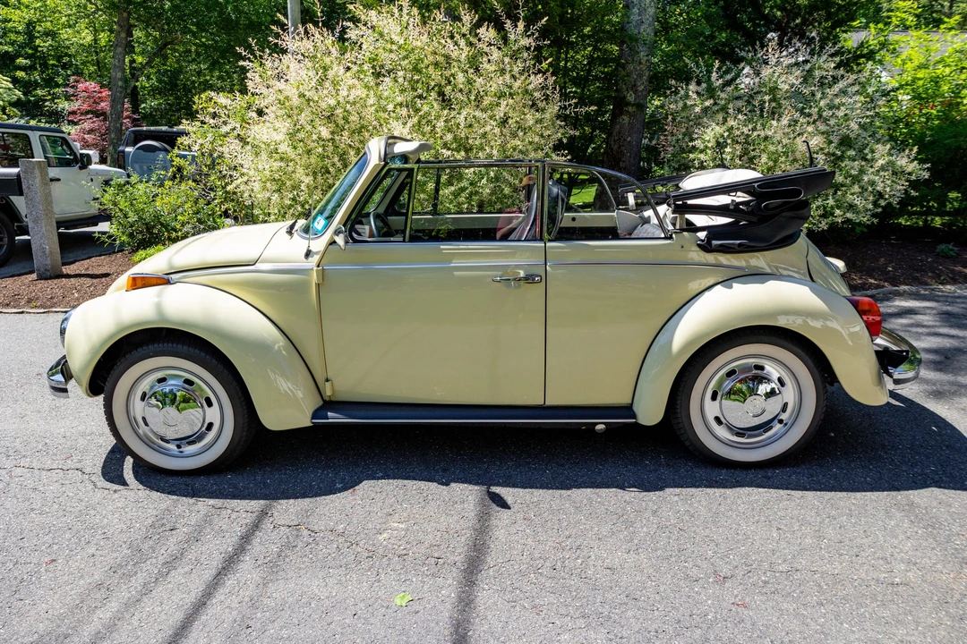 1973 Volkswagen Super Beetle - Image 8 of 31