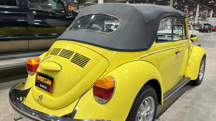 1973 Volkswagen Super Beetle - Image 2 of 4