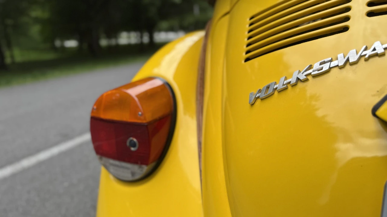 1973 Volkswagen Super Beetle - Image 12 of 31