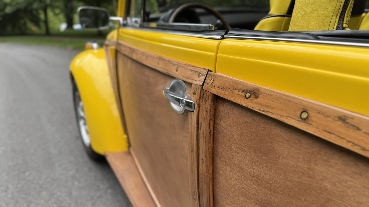 1973 Volkswagen Super Beetle - Image 16 of 31