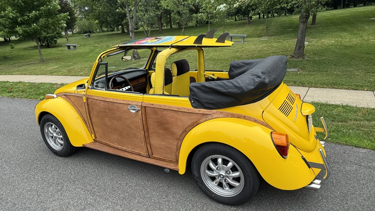 1973 Volkswagen Super Beetle - Image 3 of 31