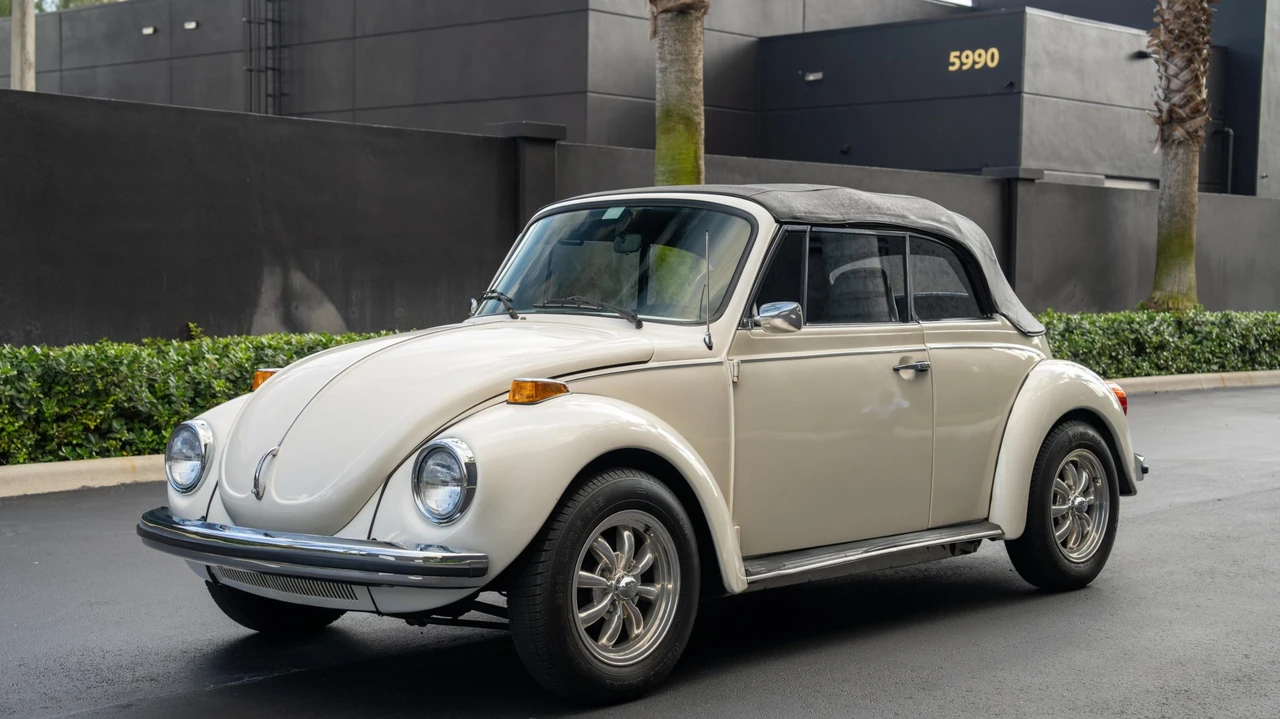 1973 Volkswagen Super Beetle - Image 12 of 31