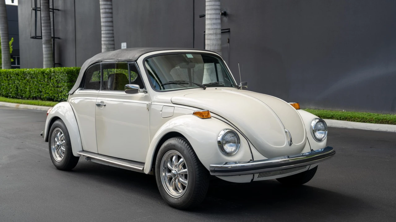 1973 Volkswagen Super Beetle - Image 11 of 31