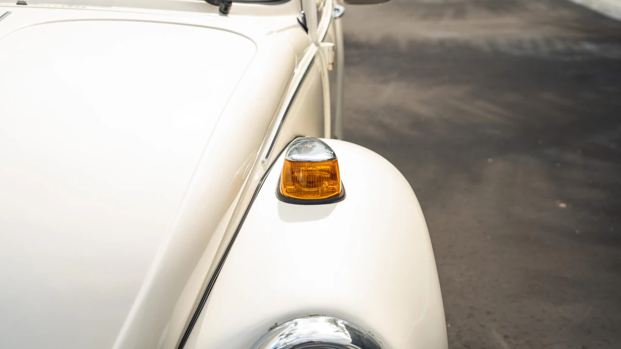 1973 Volkswagen Super Beetle - Image 29 of 31