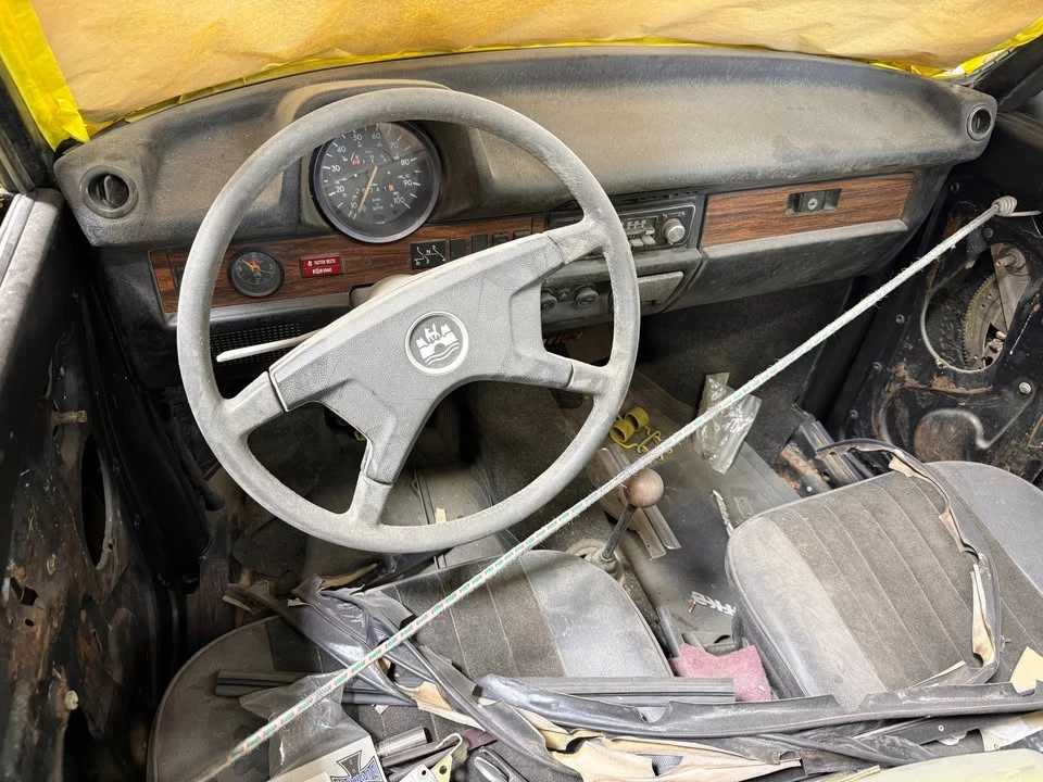 1973 Volkswagen Super Beetle - Image 10 of 20