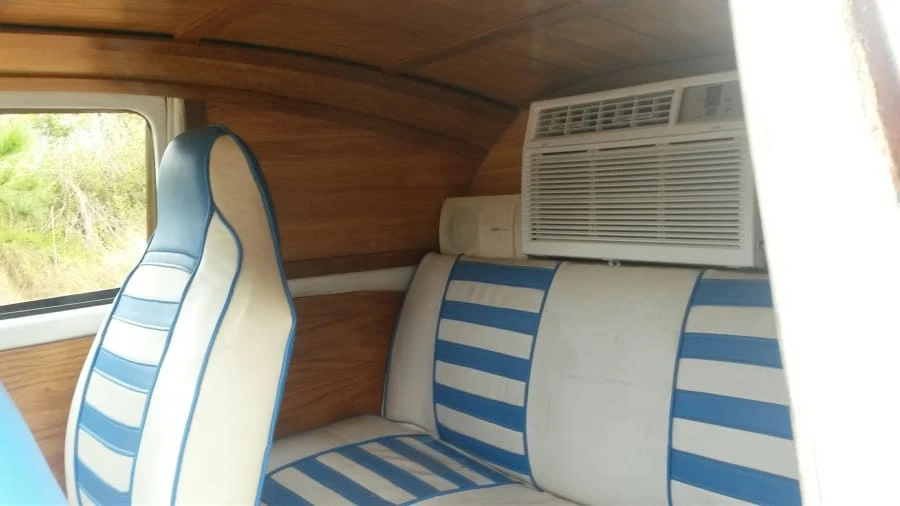 1973 Volkswagen Super Beetle - Image 6 of 12