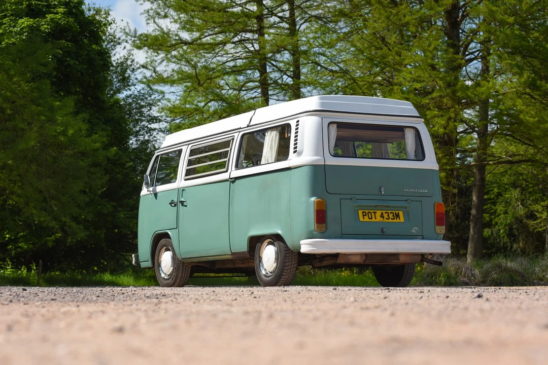 1973 Volkswagen Bay-Window Bus - Image 12 of 30