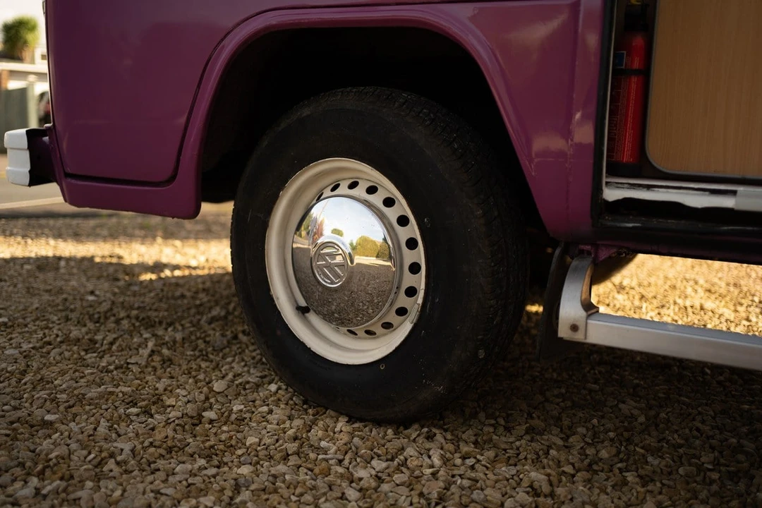 1973 Volkswagen Bay-Window Camper - Image 17 of 30