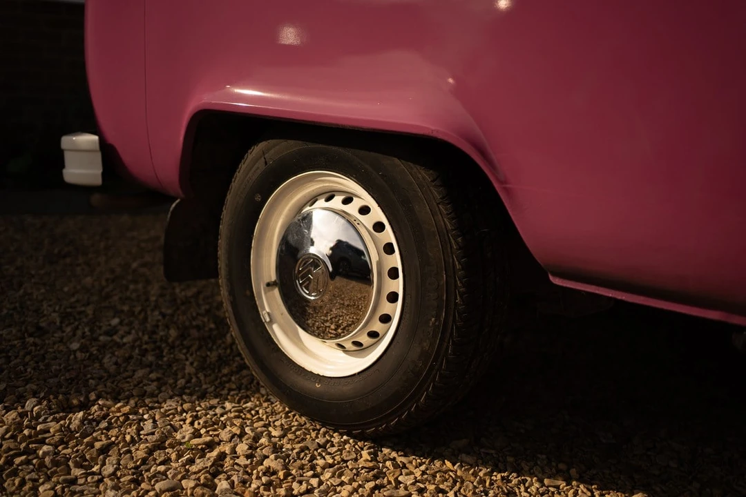 1973 Volkswagen Bay-Window Camper - Image 15 of 30