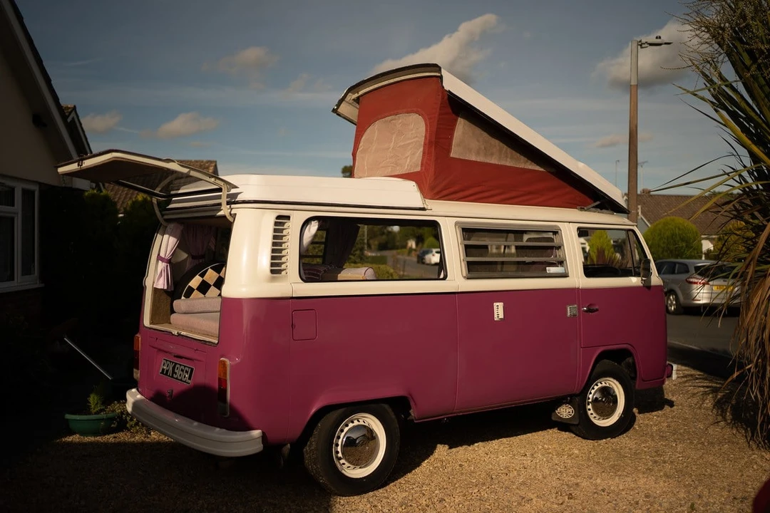 1973 Volkswagen Bay-Window Camper - Image 10 of 30