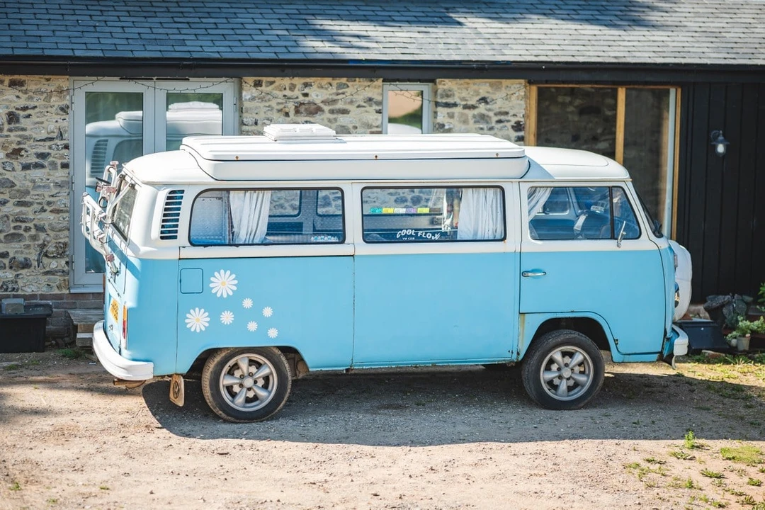 1973 Volkswagen Bay-Window Camper - Image 10 of 30