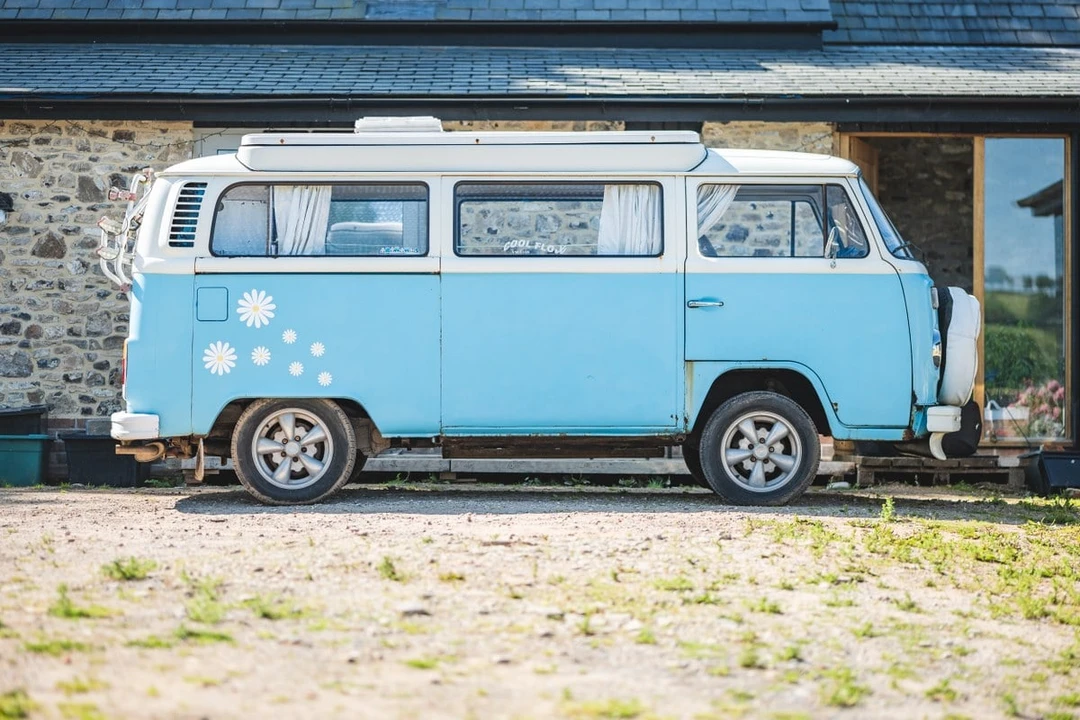 1973 Volkswagen Bay-Window Camper - Image 9 of 30