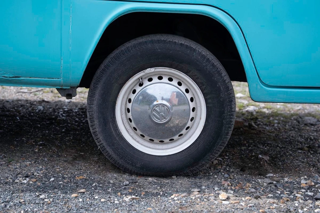 1973 Volkswagen Bay-Window Camper - Image 11 of 30