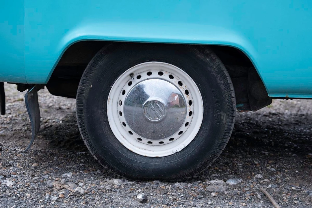 1973 Volkswagen Bay-Window Camper - Image 12 of 30