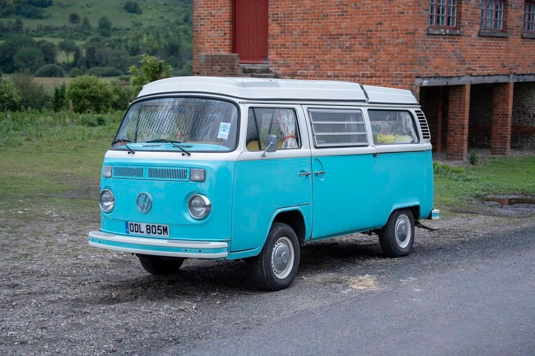 1973 Volkswagen Bay-Window Camper - Image 10 of 31