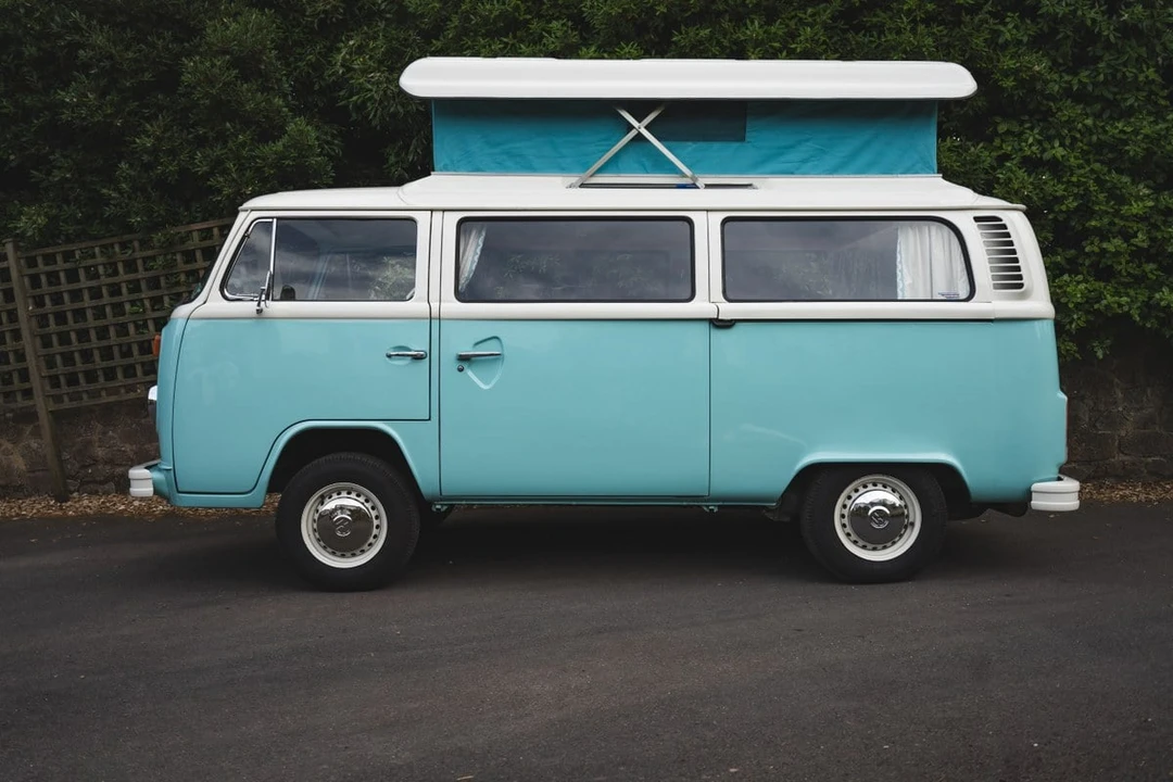 1973 Volkswagen Bay-Window Camper - Image 4 of 30