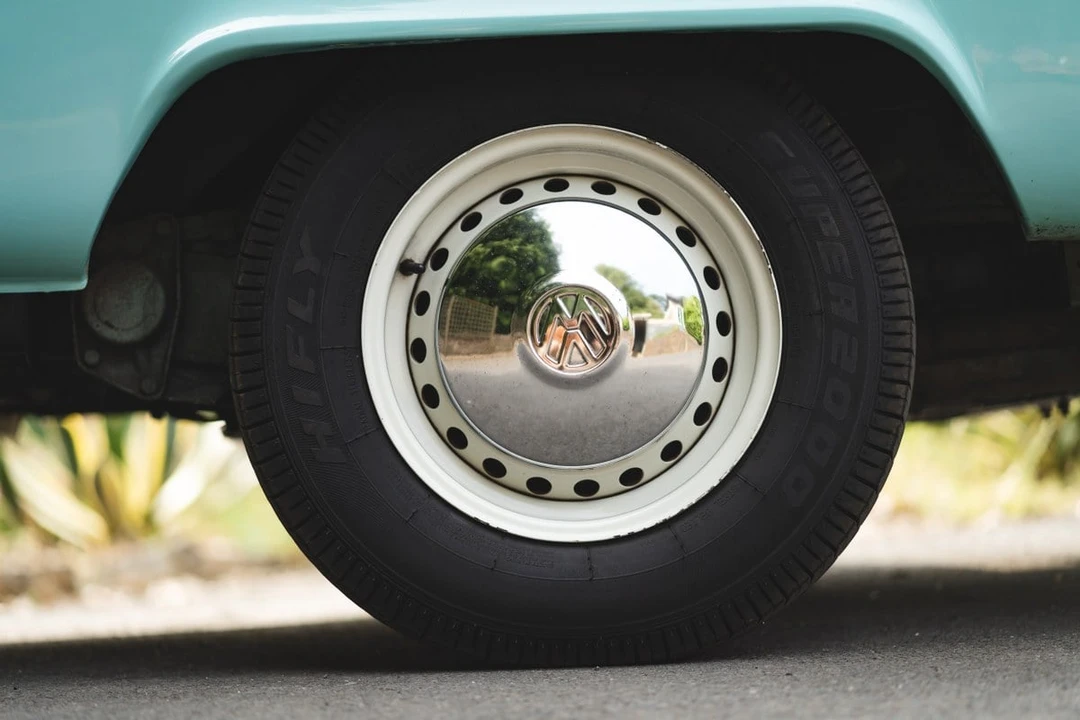 1973 Volkswagen Bay-Window Camper - Image 13 of 30