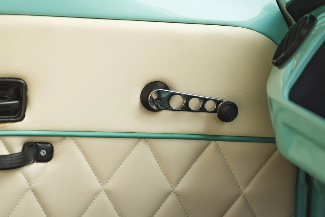 1973 Volkswagen Bay-Window Camper - Image 27 of 30