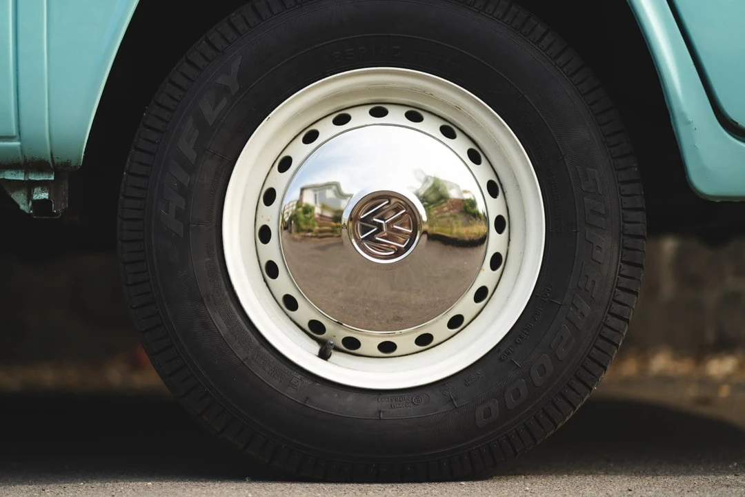 1973 Volkswagen Bay-Window Camper - Image 12 of 30
